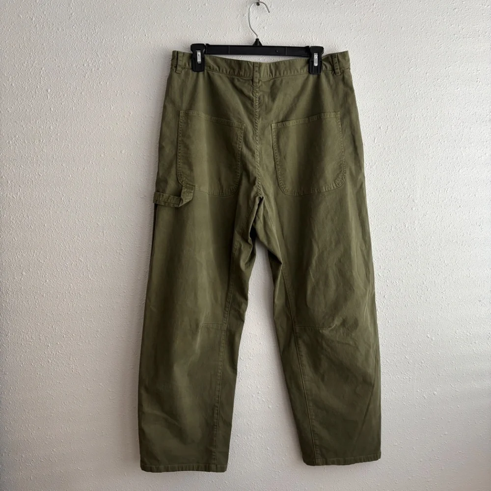 NILI LOTAN Men's Carpenter Barrel Leg Cotton Pants in Olive Green - Size 32 - Picture 5 of 7